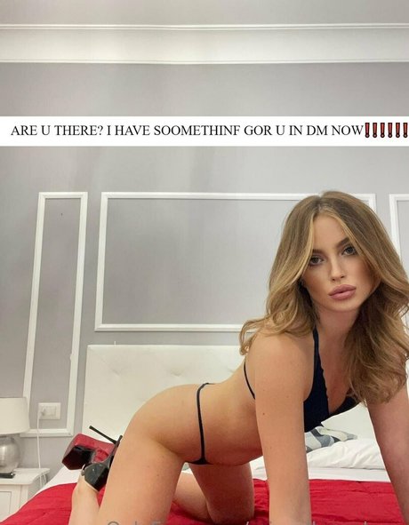 missallysonlune nudes model images