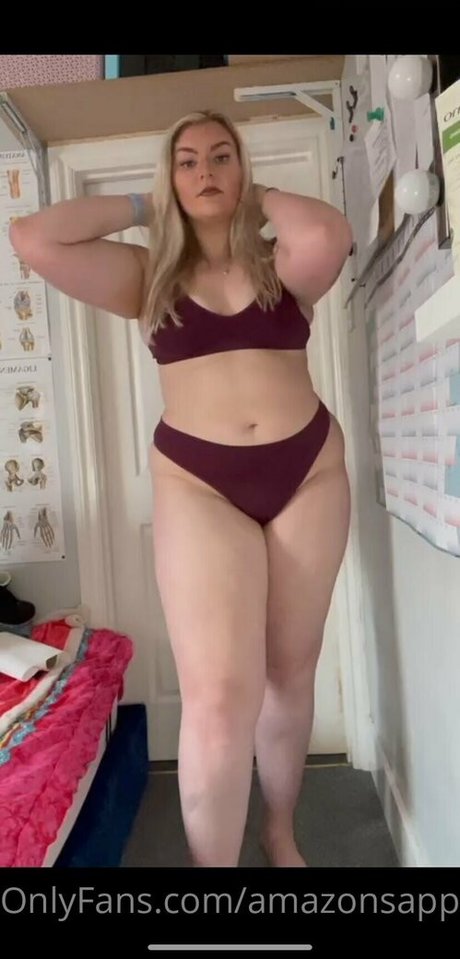 hairy legs onlyfans nude picture