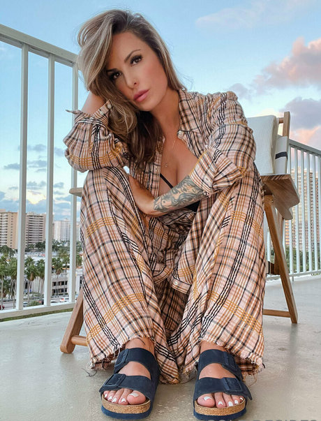 soledesirefree erotic pornstar pic