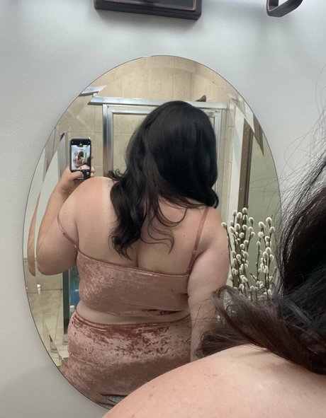 muffinmaid model pornographic images