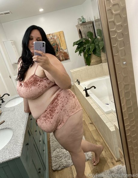 muffinmaid pornographic model photos