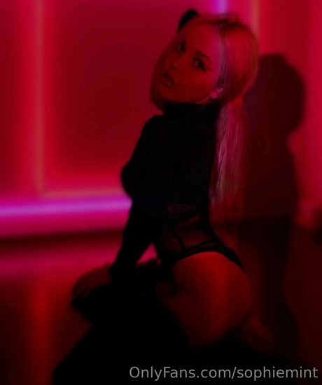 gloves onlyfans free sex photo