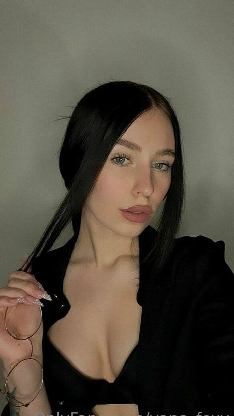 yanafoxy free star erotic galleries