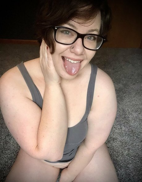 jennikatfree model adult photo