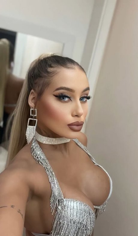 Ca Foshecato best model photos