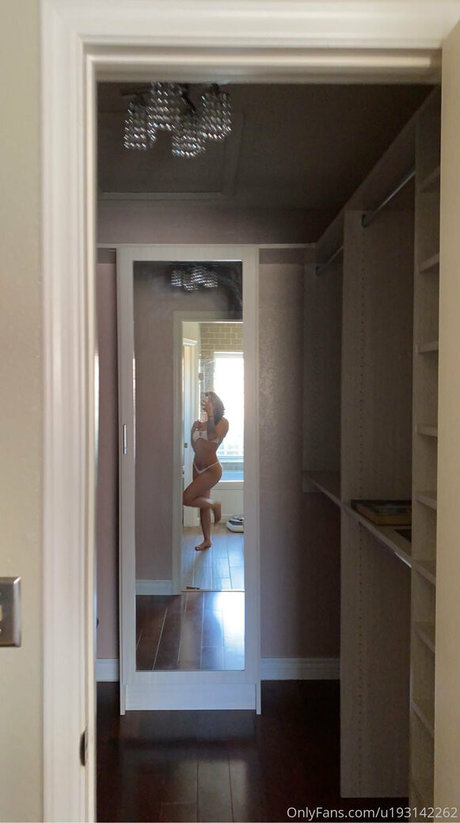 Lilibaby18 sex actress gallery