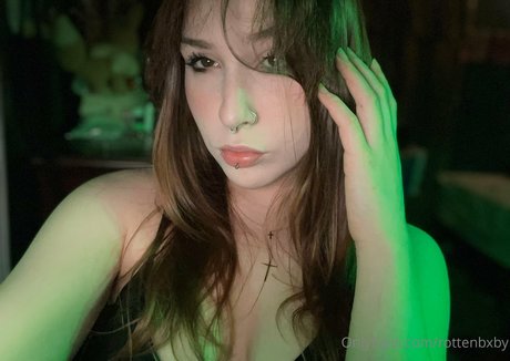 rottenbxby hot actress image