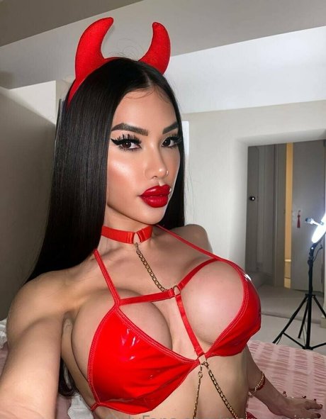 maryqueiroz art actress galleries