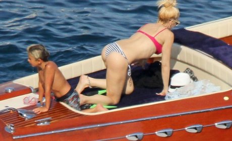 Gwen Stefani nude model pics