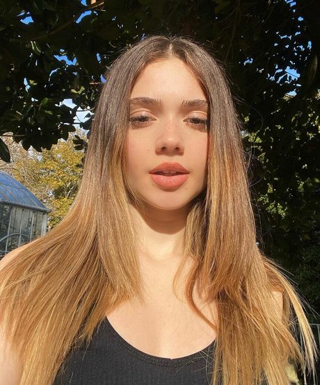 Melike Saygin pornstar perfect gallery