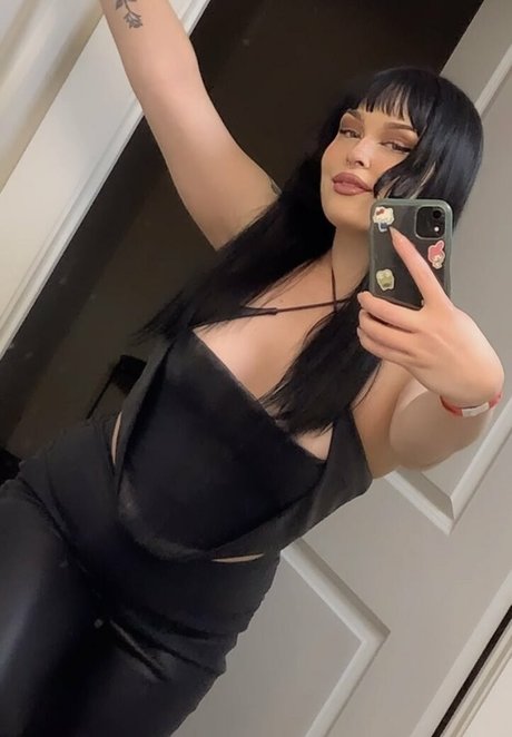 Clairs Lair top star photos