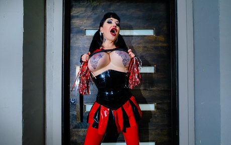 mayasinstress model erotic gallery