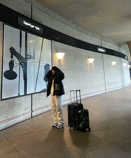 Linea Sindt porn actress archive