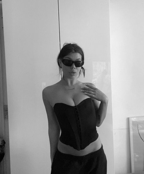 Linea Sindt pornstar nice img