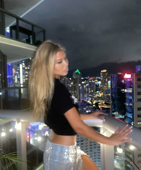 Linea Sindt pornstar perfect picture