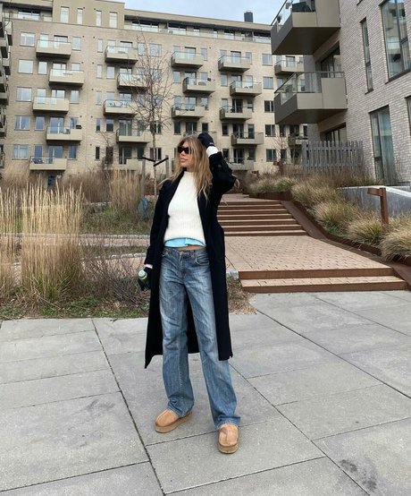 Linea Sindt pornstar pretty photos