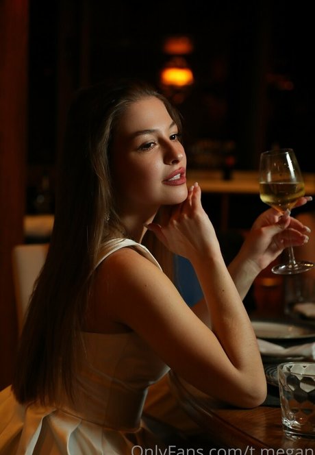 thick ass onlyfans hot nude images