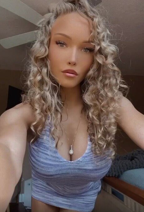 Evie Erikson Photo Gallery