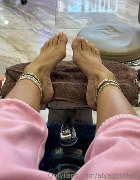 alyagoddess star porn images