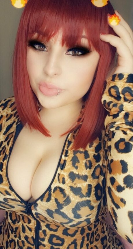 urpawgkylie sexy pornstar photo