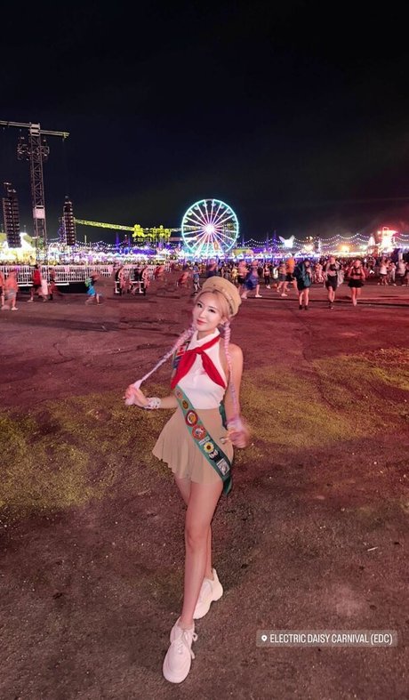 Emily108 model pictures