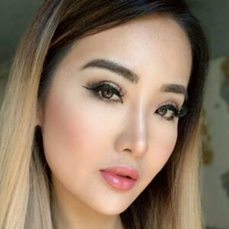 Emily108 actress pic