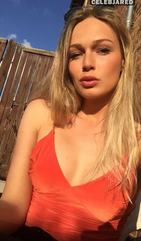 Frederikke Bach free pornstar pics