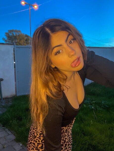 Chloe Spice nude actress gallery