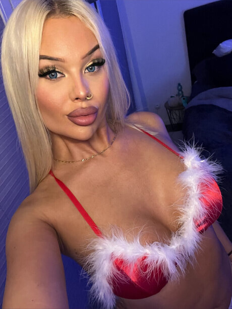 SHIRIN CHRISTIANS star beautiful pic