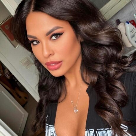 Renee Townsend hd actress pic