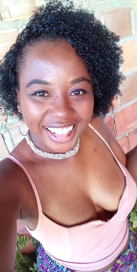 Pimenta Doce model exclusive archive