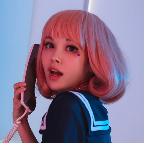 D MON xxx model photo