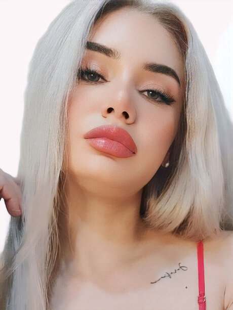 Daenerys hot_ pornstar high quality img