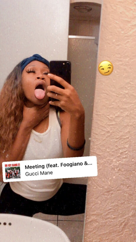 Taay pornstar top pictures