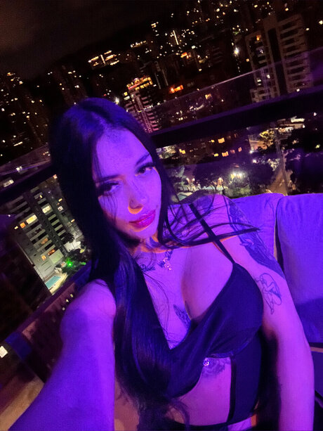 Bela_ erotic pornstar picture