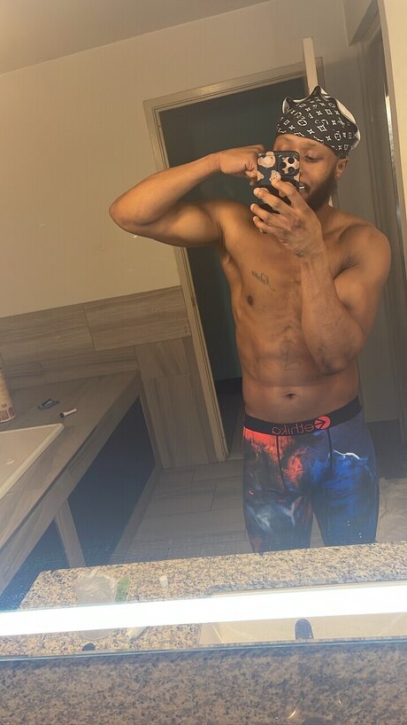 Na Daddy star nudes image