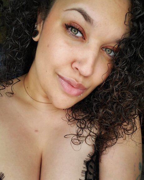 PinnStripe high quality star photos