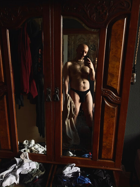 S Thomas pornstar art photo