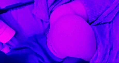 liz naked pornstar images