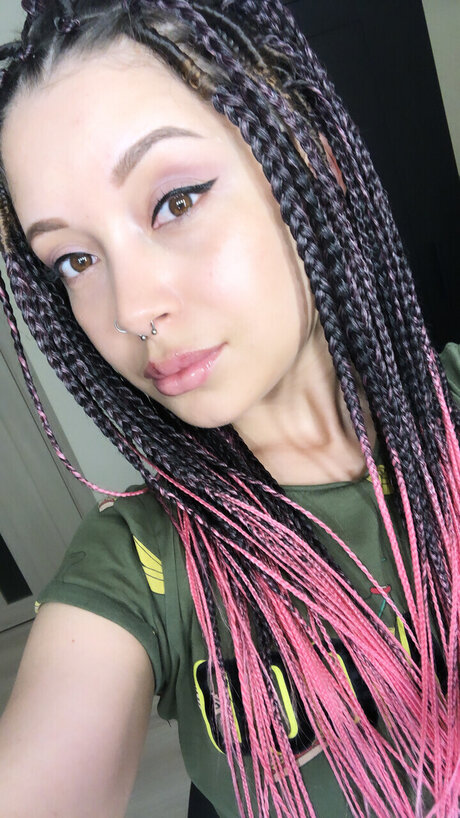 Lika Loves star sexy picture