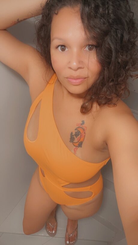 MixGoddess69 porn model image