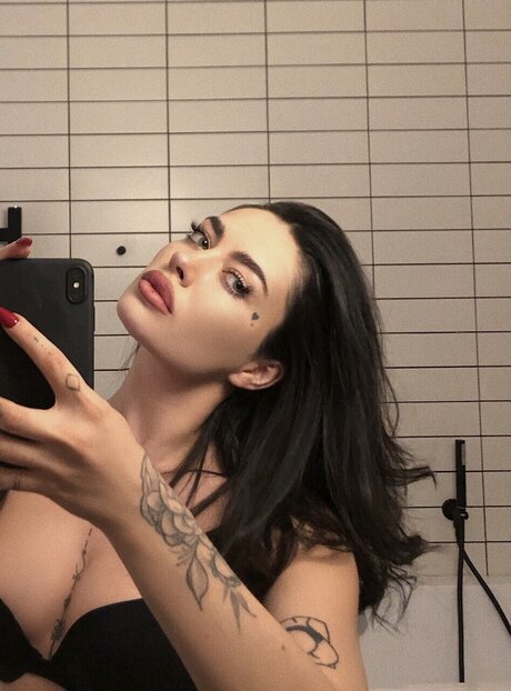 Daryna Lozinska pornstar perfect images