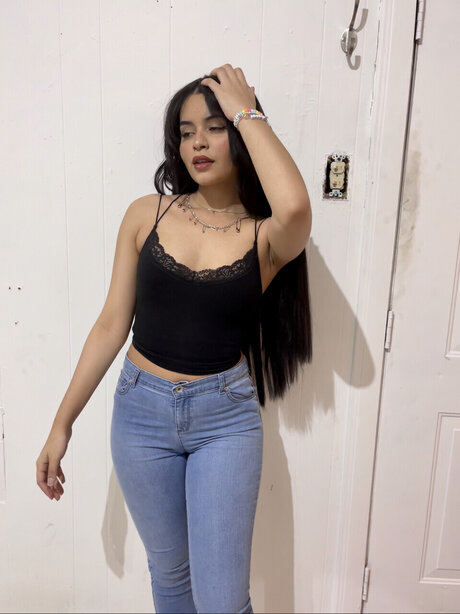 Melandia top star photo