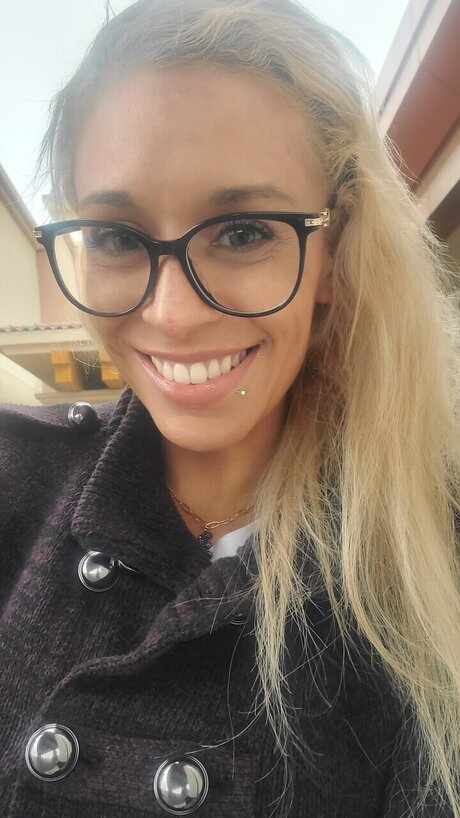 Smith Elliotte pornstar hd pic