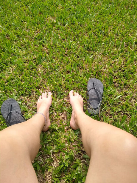 Andrea R hd actress pics