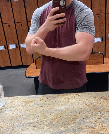 Mister IDK best star pics