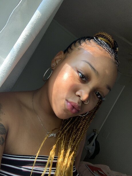 BabyChyna nudes actress img