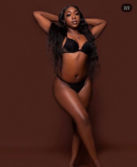 It s Chocolate_ free model pics
