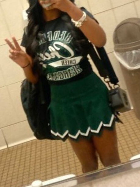 Lil Mami erotic model archive