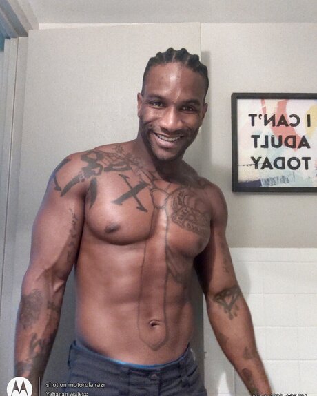 Juan Walton model hot img